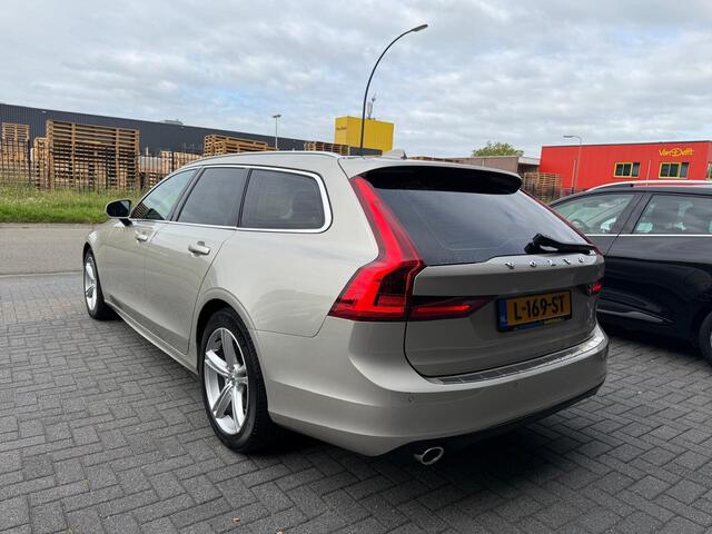 Volvo V90 2.0 D4 Momentum | 2E EIGENAAR | 12MND GARANTIE | AUTOMAAT | CRUISE | LED | TREKHAAK | STUURVERWARMING |