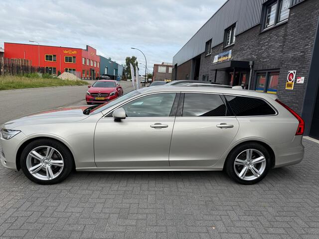 Volvo V90 2.0 D4 Momentum | 2E EIGENAAR | 12MND GARANTIE | AUTOMAAT | CRUISE | LED | TREKHAAK | STUURVERWARMING |