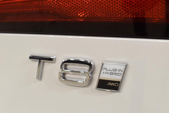Volvo V90 T8 455PK Automaat Plug-in Hybrid AWD Ultra Dark / Navigatie / 360 Camera / Harman Kardon / Stuur & Stoelverwarming / Gelaagde Zijruiten / LM Velgen / Trekhaak