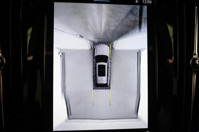 Volvo V90 2.0 T6 Plug-in hybrid AWD Ultimate Dark | LEDER PACK | PANORAMADAK | 360 CAMERA | TREKHAAK