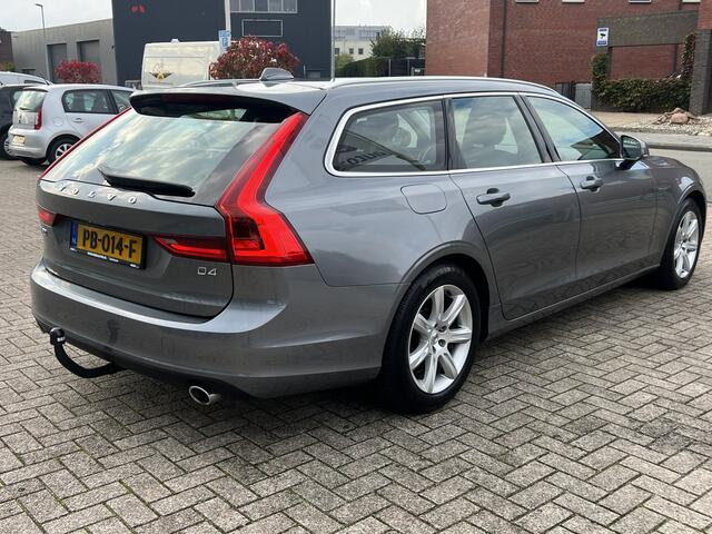 Volvo V90 2.0 D4 190 pk Momentum Trekhaak Leer Navi Stoelverwarming Carplay Android Adaptieve Cruise Pilot Assist Led Koplampen Blis NL Auto Euro 6 Diesel