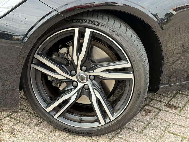 Volvo V90 2.0 T4 Business Sport | Nieuw Binnen | Trekhaak | BLIS | Adaptieve cruise control | Harman/Kardon | Stoelverwarming | Leder | Elektrisch verstelbare stoelen |