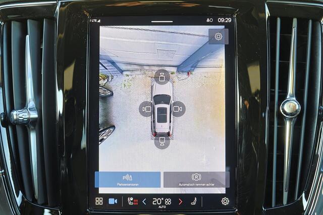 Volvo V90 T6 Recharge AWD Plus Dark - IntelliSafe Assist & Surround - 360º Camera - Harman/Kardon audio - Adaptieve LED koplampen - Verwarmde voorstoelen, stuur & achterbank - Parkeersensoren voor & achter - Elektr. bedienb. voorstoelen met geheugen - Extra getint