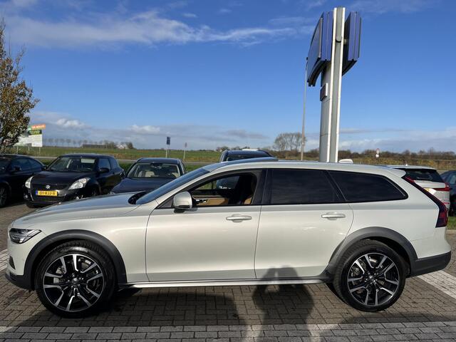 Volvo V90 Cross Country 2.0 B6 AWD Pro