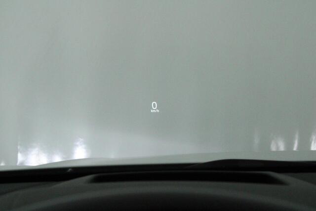 Volvo V90 Cross Country 2.0 B5 250pk AWD Pro Trekhaak Camera B&W Audio Leder Geventileerde Stoelen HUD Panoramadak