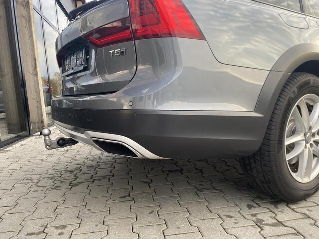 Volvo V90 Cross Country 2.0 T5 AWD Pano/acc/cam/thk/leder