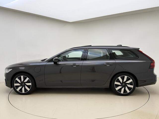Volvo V90 T8 AWD 455pk Ultra Dark Panorama dak / HUD / 360 camera / Stoel/- stuurverwarming /