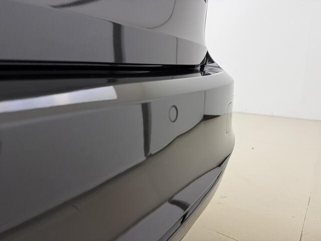 Volvo V90 T8 AWD 455pk Ultra Dark Panorama dak / HUD / 360 camera / Stoel/- stuurverwarming /