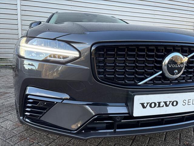 Volvo V90 2.0 T6 Plug-in hybrid AWD Plus Dark Trekhaak / Harman/Kardon / 360 camera / Stoelverwarming /