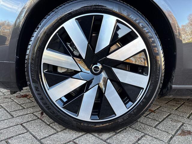 Volvo V90 2.0 T6 Plug-in hybrid AWD Plus Dark Trekhaak / Harman/Kardon / 360 camera / Stoelverwarming /