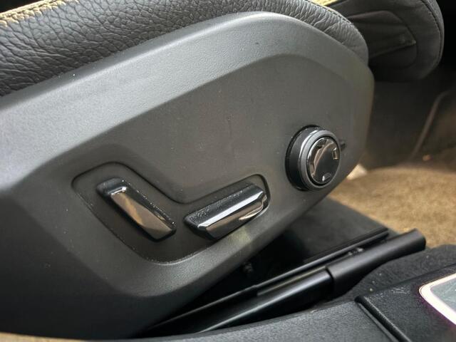 Volvo V90 T8 Plug-in hybrid AWD Ultra Dark | Harman/Kardon | Trekhaak | Panoramadak |