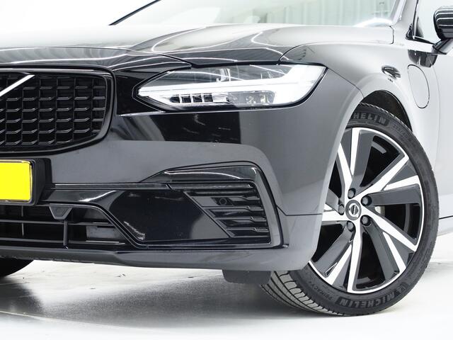 Volvo V90 2.0 T6 Plug-in hybrid AWD Plus Dark Long Range | Pilot Assist | Leder | Harman/Kardon | Trekhaak | Camera | BLIS | Keyless | Carplay