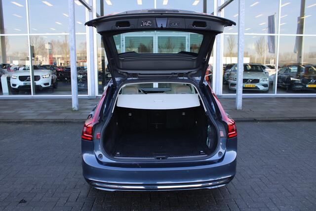 Volvo V90 B4 Automaat Inscription | 360 Camera | Trekhaak | Adapt. Cruise | BLIS | El. Stoelen met geheugenfunctie |