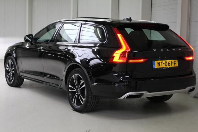 Volvo V90 Cross Country 2.0 T5 Pro Navigatie | Panoramadak | Leder | Trekhaak | Dealeronderhouden