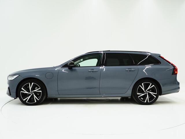 Volvo V90 2.0 T6 Plug-in hybrid AWD Plus Dark Long Range | Panoramadak | Pilot Assist | Trekhaak | Leder | Harman/Kardon | 360 | Keyless | Carplay