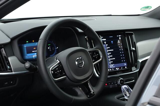Volvo V90 2.0 T6 Plug-in hybrid AWD Plus Dark | S/K-dak | Harman/Kardon | Elek. trekhaak | Memory | HUD | 360*+PDC | Stuur-Stoelverw. | Elek. Klep | 20'' V