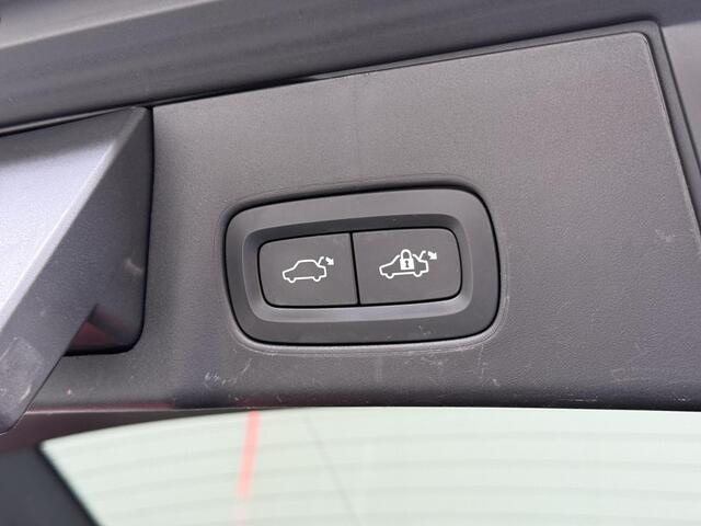 Volvo V90 Cross Country 2.0 D4 Pro Trekhaak/Panodak/Head-Up etc.