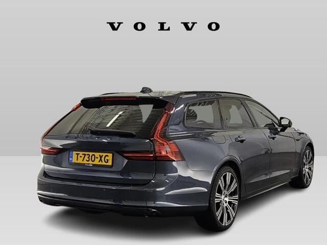 Volvo V90 2.0 T8 Plug-in hybrid AWD Ultimate Dark | 360° Camera | Massage | Luchtvering | Trekhaak | 20"lm velgen | Bowers & Wilkens | Adaptieve cruise | Panoramadak | Gelaagd glas | Geventileerd leer |