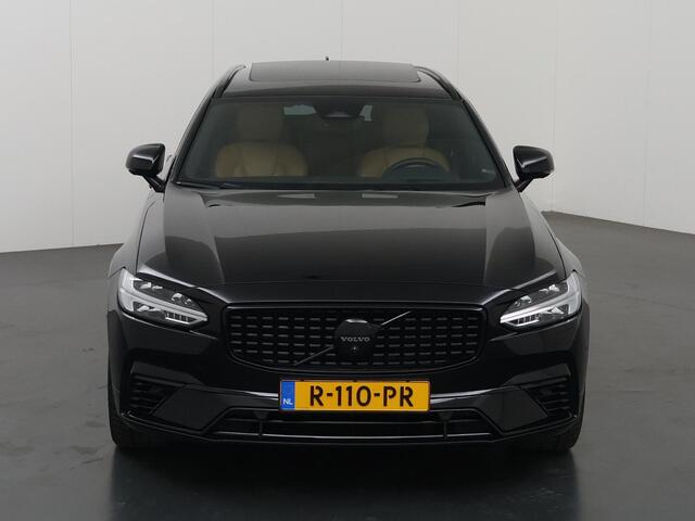 Volvo V90 2.0 T8 Plug-in hybrid AWD Ultimate Dark | Luchtvering | Panoramadak | SOH 96% | Trekhaak | Massage stoelen | Apple Carplay/Android Auto | HUD | Harman/Kardon |