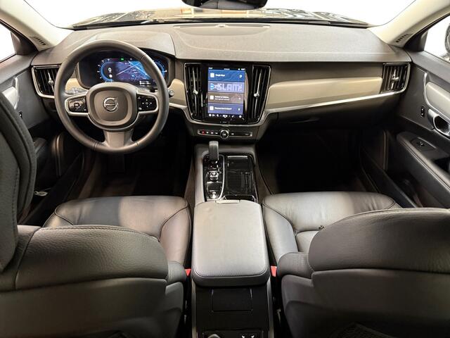 Volvo V90 2.0 T6 Plug-in hybrid AWD Core I Leder I Trekhaak I Stoelverwarming