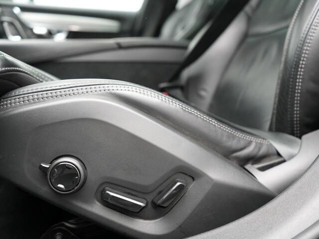 Volvo V90 T6 AWD Ultimate Dark PHEV 350pk Dealer O.H. | Panodak | Head Up | 360 Camera | Adaptive Cruise | Harman / Kardon | Lederen Sportstoelen Memory & Ventilatie | Keyless | Stoelen & Stuur Verwarmd | Apple Carplay | Virtual | DAB | Plug In Hybrid