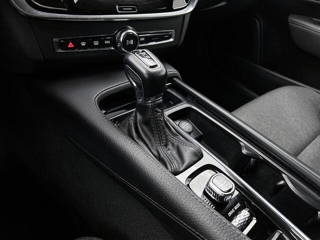 Volvo V90 2.0 T4 Momentum Camera, Trekhaak