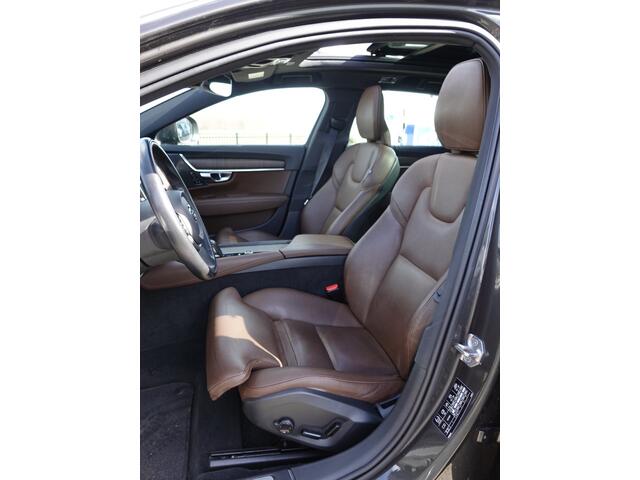 Volvo V90 Cross Country 2.0 B5 AWD Pro 250PK PANO | VOL LEER | TREKH. | 360° | HK-AUDIO