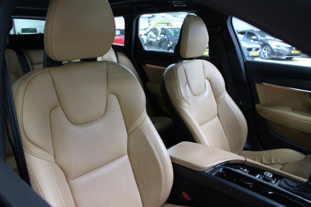 Volvo V90 Cross Country 2.0 T5 Pro Navigatie | Panoramadak | Leder | Trekhaak | Dealeronderhouden