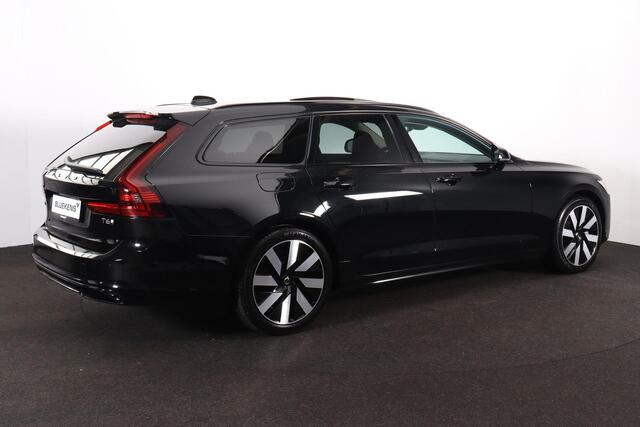 Volvo V90 T6 Recharge AWD Plus Dark - Panorama/schuifdak - IntelliSafe Assist & Surround - 360º Camera - Harman Kardon audio - Verwarmde voorstoelen, stuur & achterbank - Parkeersensoren voor & achter - Elektr. bedienb. voorstoelen met geheugen - Head up display - 