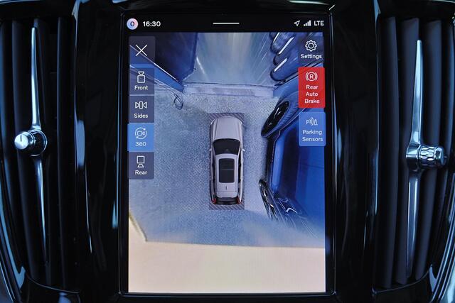 Volvo V90 T8 Recharge AWD Ultra Dark - Luchtvering - Panorama/schuifdak - IntelliSafe Assist & Surround - 360º Camera - Bowers & Wilkins audio - Adaptieve LED koplampen - Verwarmde voorstoelen, stuur & achterbank - Parkeersensoren voor & achter - Elektr. bedienb. v