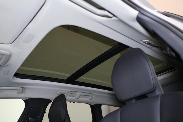 Volvo V90 T6 Recharge AWD Plus Bright - Panorama/schuifdak - IntelliSafe Assist & Surround - 360º Camera - Harman Kardon audio - Adaptieve LED koplampen - Verwarmde voorstoelen, stuur & achterbank - Parkeersensoren voor & achter - Elektr. bedienb. voorstoelen met g