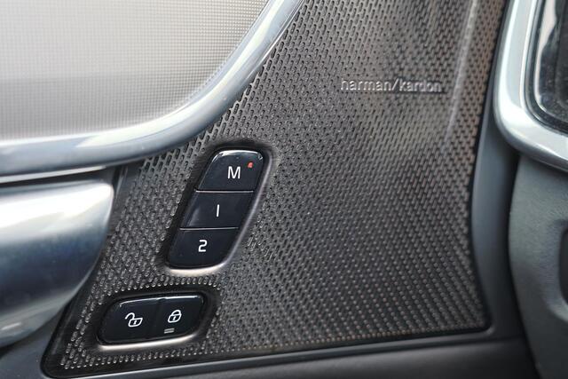 Volvo V90 T6 Recharge AWD Plus Bright - Panorama/schuifdak - IntelliSafe Assist & Surround - 360º Camera - Harman/Kardon audio - Verwarmde voorstoelen, stuur & achterbank - Parkeersensoren voor & achter - Elektr. bedienb. voorstoelen met geheugen - Head up display