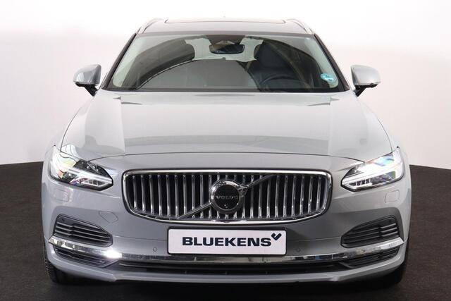 Volvo V90 T6 Recharge AWD Plus Bright - Panorama/schuifdak - IntelliSafe Assist & Surround - 360º Camera - Harman/Kardon audio - Adaptieve LED koplampen - Verwarmde voorstoelen, stuur & achterbank - Parkeersensoren voor & achter - Elektr. bedienb. voorstoelen met g