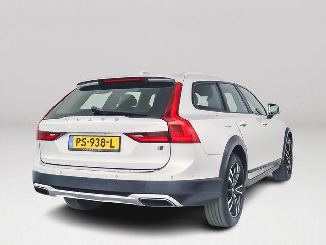 Volvo V90 Cross Country T5 Pro | Panoramadak | 360° camera | Bowers & Wilkins | Head-up display | Stoelventilatie | Trekhaak