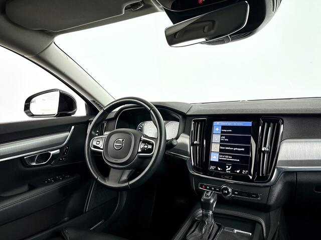 Volvo V90 T5 Momentum | Park assist | Stoelverwarming | Cruise control | Navigatie
