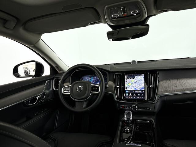 Volvo V90 T8 Plug-in hybrid AWD Ultra Dark | Panoramadak | 360° camera | Bowers & Wilkins | Head-up display | Luchtvering | Stoelventilatie | Trekhaak