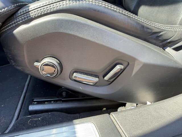 Volvo V90 Cross Country 2.0 T5 Pro | Trekhaak | Massagestoelen | Memoryseats | Apple CarPlay/Android Auto | Navigatie | Stoelverwarming | Stuurverwarming | DAB+ | Schuif/Kanteldak | Luchtvering | Head-up Display |