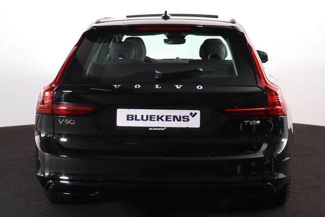 Volvo V90 T8 Recharge AWD Ultra Dark - Luchtvering - Panorama/schuifdak - IntelliSafe Assist & Surround - 360º Camera - Bowers & Wilkins audio - Adaptieve LED koplampen - Verwarmde voorstoelen, stuur & achterbank - Parkeersensoren voor & achter - Elektr. bedienb. voorstoelen met geheugen - Geventileerde voorstoelen - Head up display - Inklapbare trekhaak - 20' LMV