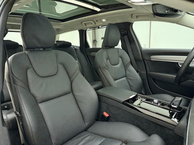 Volvo V90 T8 AWD 455pk Ultra Dark Panorama dak / HUD / 360 camera / Stoel/- stuurverwarming /