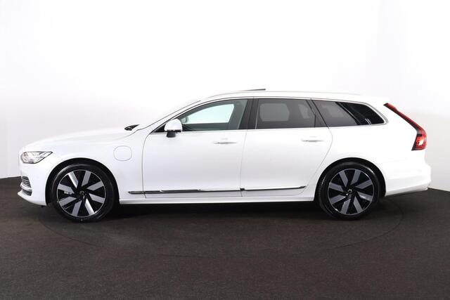 Volvo V90 T6 Recharge AWD Plus Bright - Panorama/schuifdak - IntelliSafe Assist & Surround - 360º Camera - Bowers & Wilkins audio - Adaptieve LED koplampen - Verwarmde voorstoelen, stuur & achterbank - Parkeersensoren voor & achter - Elektr. bedienb. voorstoelen met geheugen - Extra getint glas - Inklapbare trekhaak - 19' LMV
