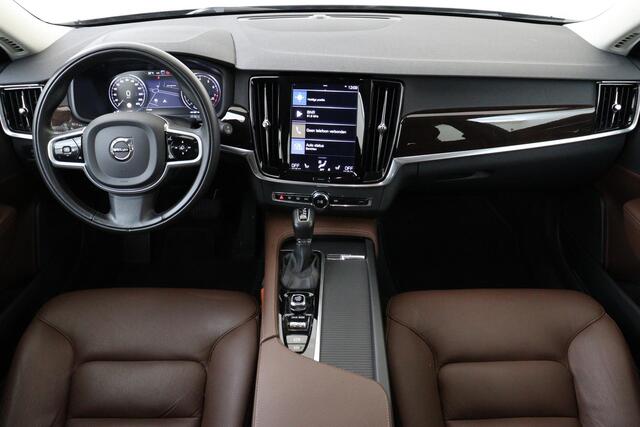 Volvo V90 T4 AUT. MOMENTUM PRO -LEDER|CAMERA|ADAP.CRUISE|SCANDINAVIAN|STANDKACHEL|VERW.VOORRUIT|CARPLAY|PROTECTION|18"|DEALEROH.