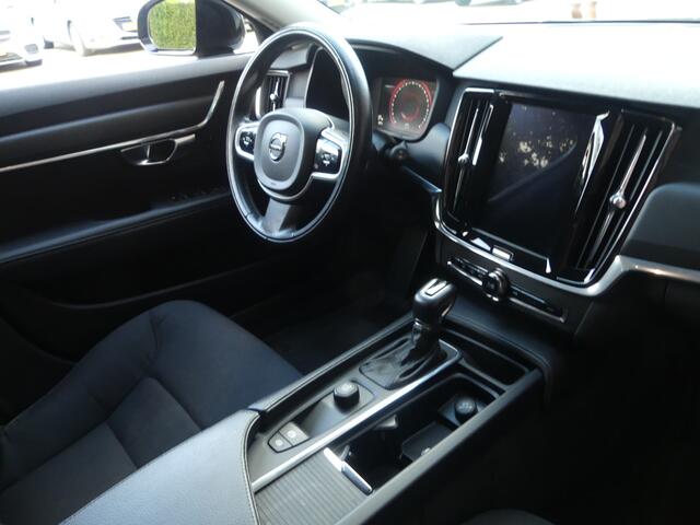 Volvo V90 2.0 D3 Momentum