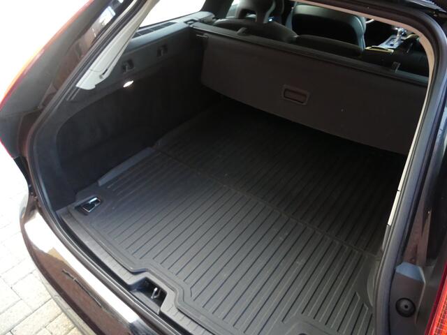 Volvo V90 2.0 D3 Momentum