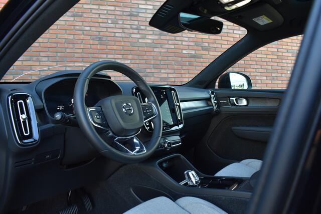Volvo XC40 Extended Range 252PK Ultimate 82 kWh | Tailered Woolblend | 20'' | Getint Glas |