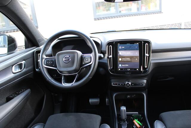 Volvo XC40 Recharge Twin Plus Camera | Keyless