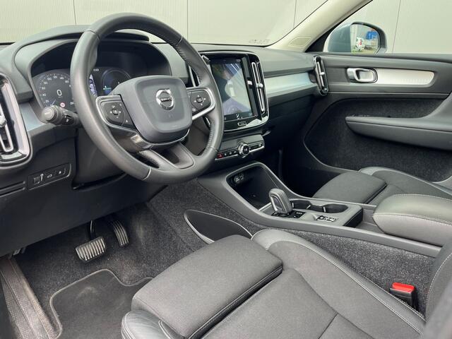 Volvo XC40 1.5 T5 Twin Engine Momentum Pro Panorama dak / 360 Camera / Full LED / NAP