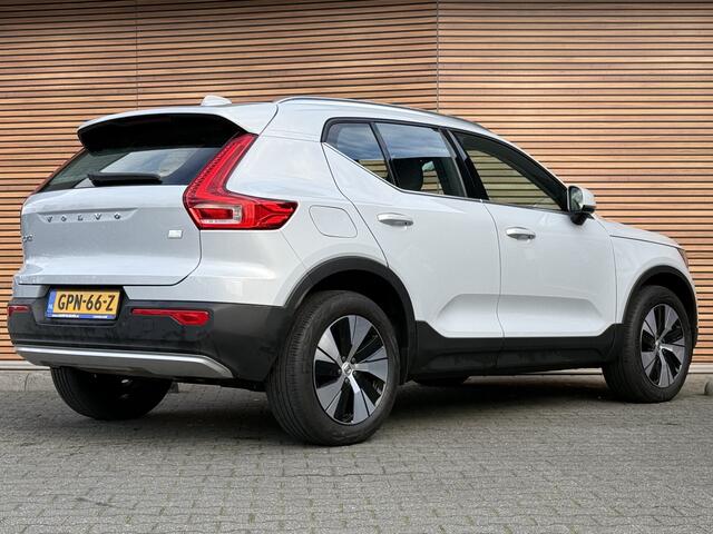 Volvo XC40 1.5 T4 Recharge Inscription Expression Navigatie / El. bedienbare achterklep / Carplay