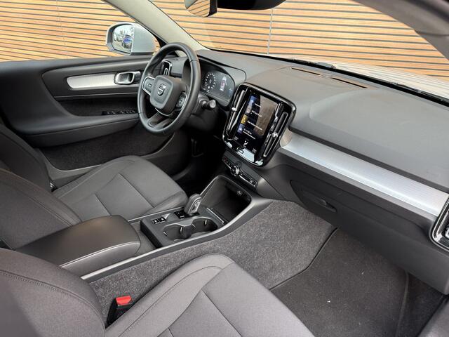 Volvo XC40 1.5 T4 Recharge Inscription Expression Navigatie / El. bedienbare achterklep / Carplay