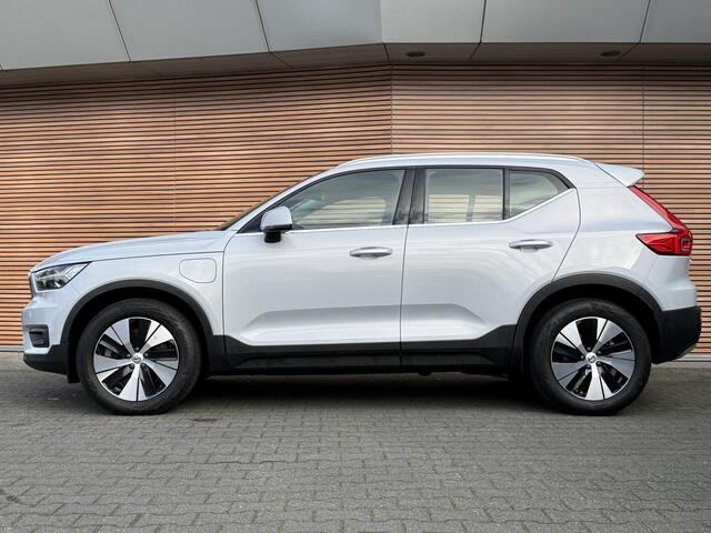 Volvo XC40 1.5 T4 Recharge Inscription Expression Navigatie / El. bedienbare achterklep / Carplay