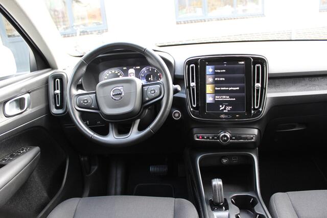 Volvo XC40 1.5 T2 Momentum AUTOMAAT | NL auto | elektr.trekhaak